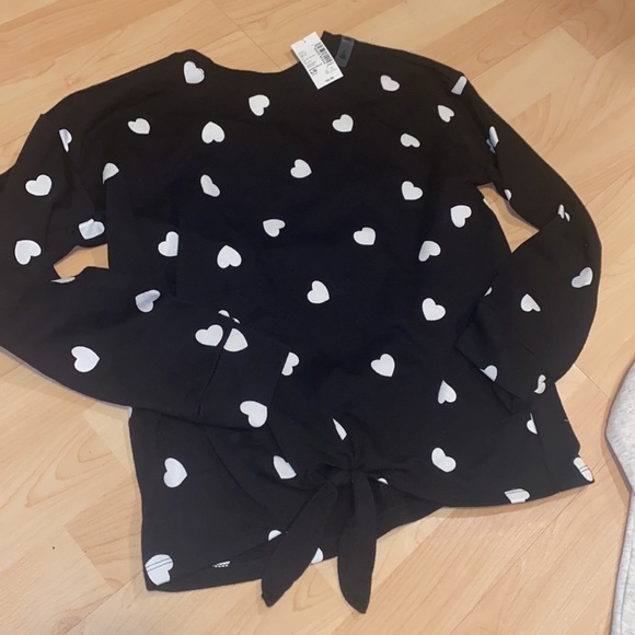 2 Children’s Place Girls L Sweatshirts NWT - Picture 2 of 7